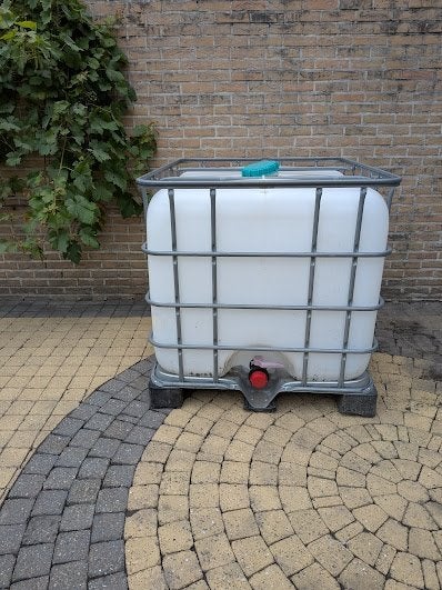 IBC tank gespoeld, Tuin en Terras, Regentonnen, Ophalen, Kunststof, Gebruikt, Met kraantje