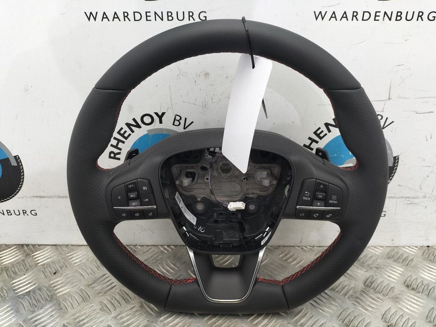 FORD KUGA ST-LINE  STUURWIEL 2020, Ophalen of Verzenden, Gebruikt, ARN erkend