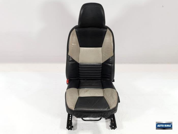 Siège gauche d'un Volvo S60, Autos : Pièces & Accessoires, Habitacle & Garnissage, Volvo, Utilisé, 3 mois de garantie, Enlèvement ou Envoi