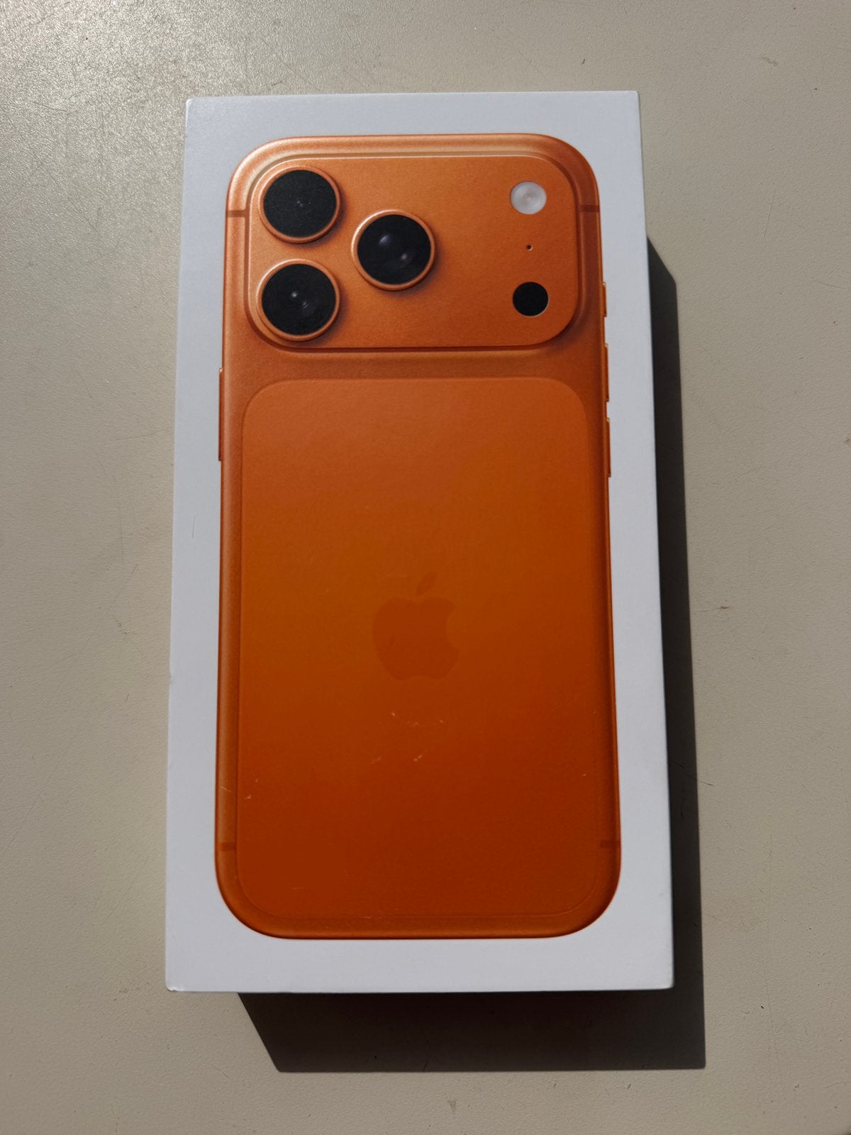 Iphone 17 pro | cosmic orange | gesealed, Ophalen of Verzenden, Zo goed als nieuw, IPhone 17