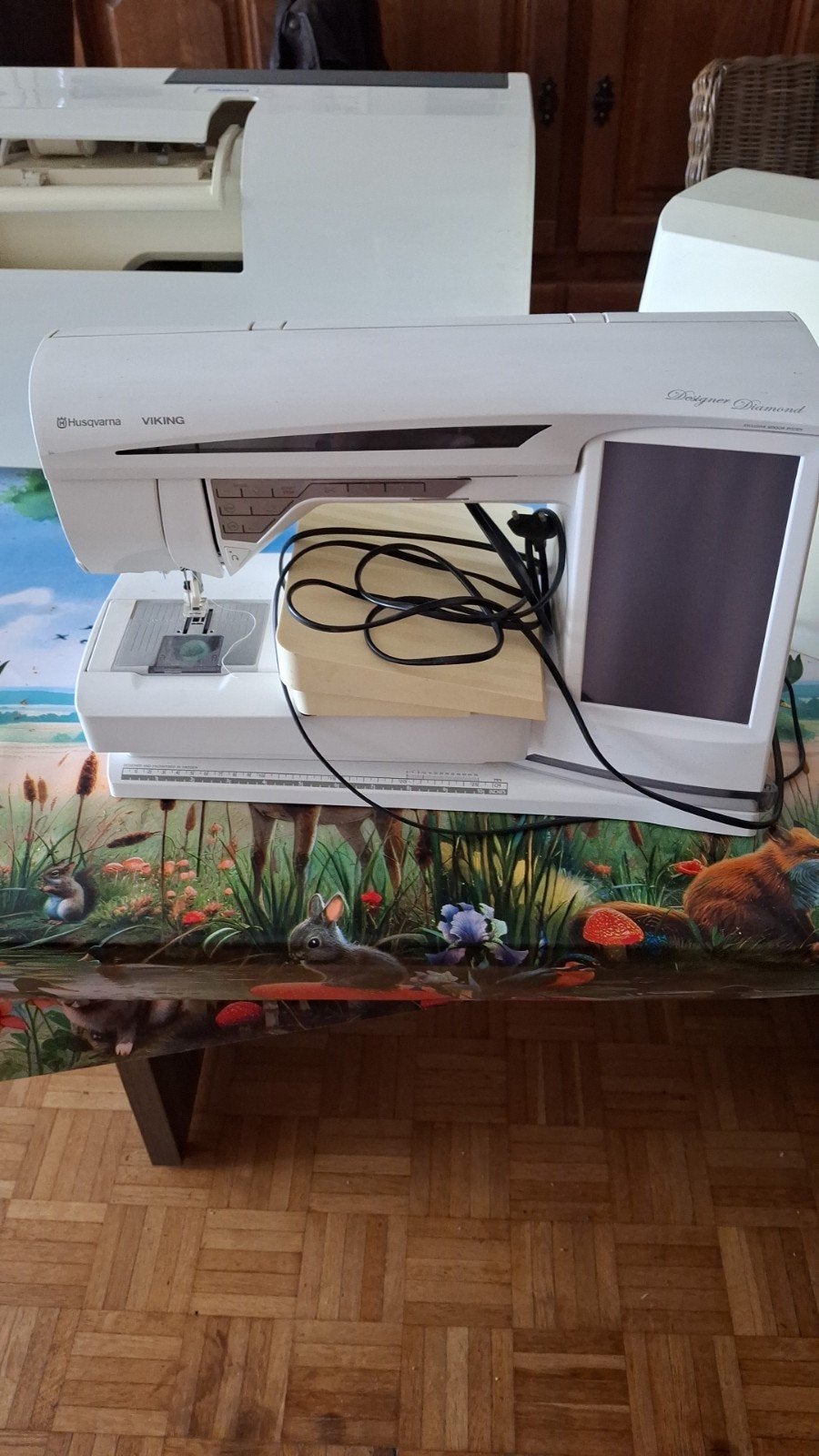 Naai- en borduurmachine, Enlèvement, Comme neuf, Broderies à la machine, Machine à broder