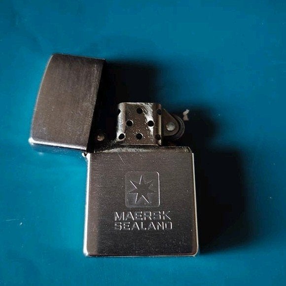 Zippo aansteker, Enlèvement ou Envoi, Briquet