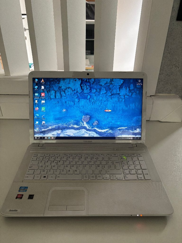 PC-Portable Toshiba 17.3", 750Go, Toshiba, HDD, 17 pouces ou plus
