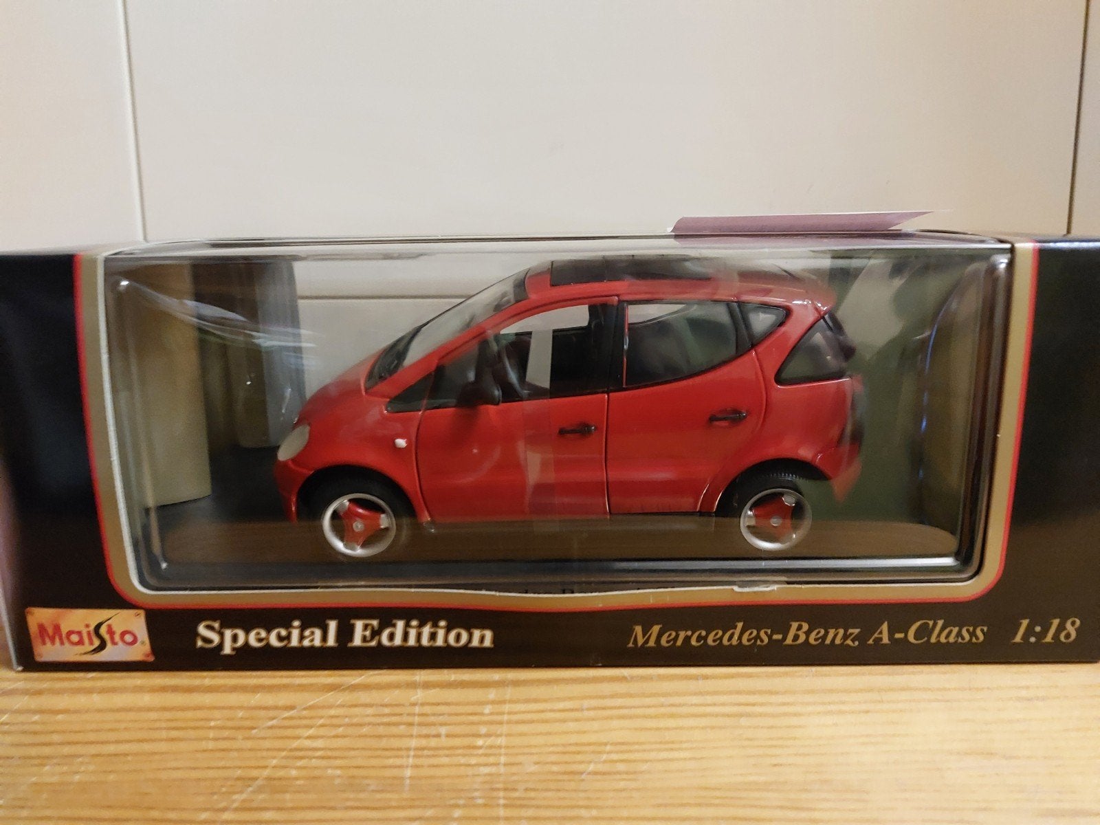 Maisto Mercedes Benz A Class 1:18, Hobby en Vrije tijd, Ophalen of Verzenden, Maisto