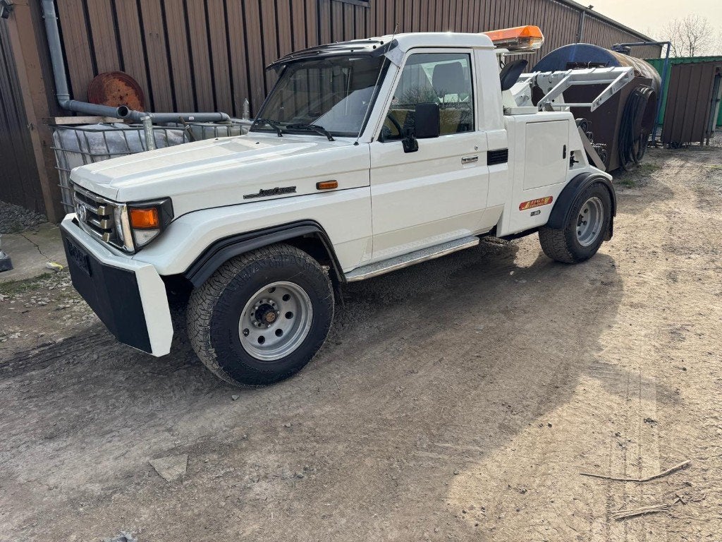 Toyota- diesel takelwagen (BTW incl), Ophalen
