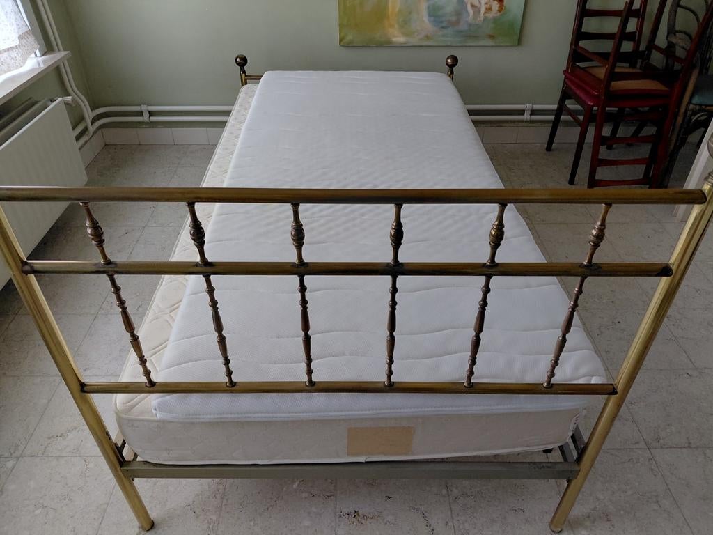 Koperen bed, Ophalen