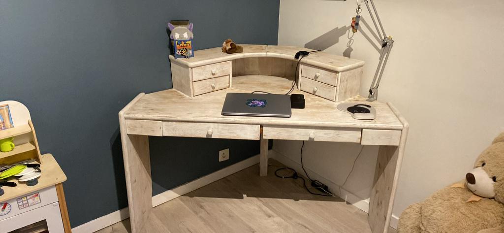 Bureau, Enlèvement, Utilisé