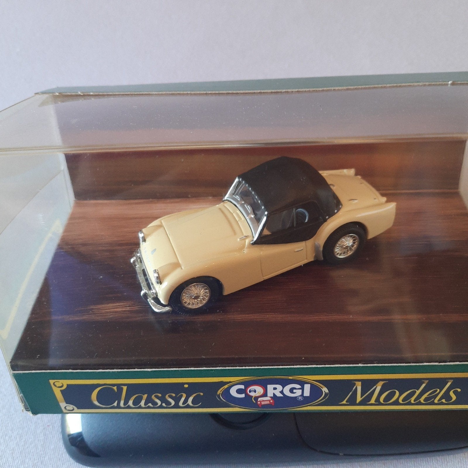 MODÈLES CLASSIQUES CORGI *N D738* CAPOTE SOUPLE TRIUMPH TR3, Enlèvement, Neuf, Voiture, Corgi
