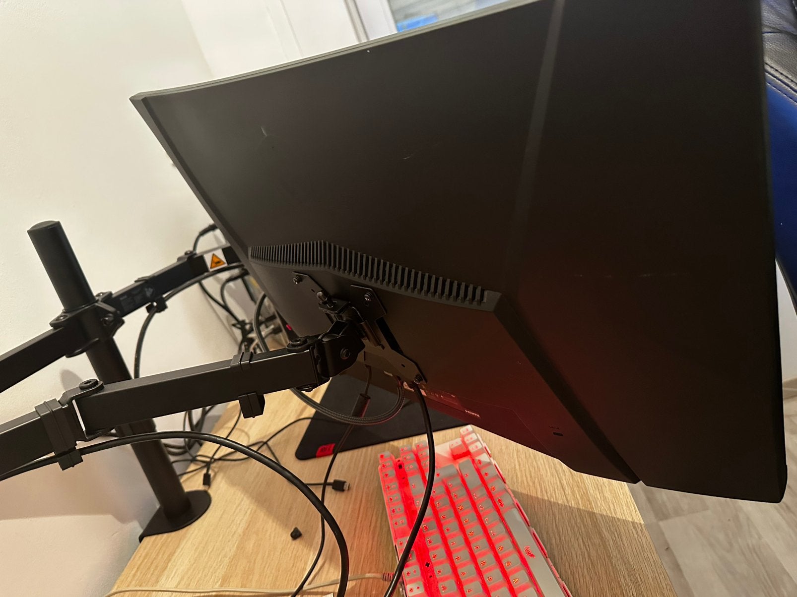 Moniteur de jeu MSI MAG 27" 240 Hz WQHD incurvé, Informatique & Logiciels, Gaming, Connexion casque, Enlèvement ou Envoi, VA