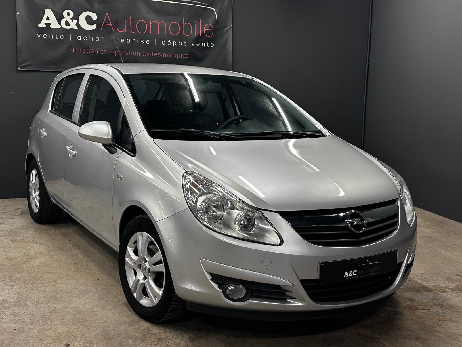 Opel Corsa 1.2 Benzine, 4 zetels, Bedrijf, 5 deurs, 59 kW