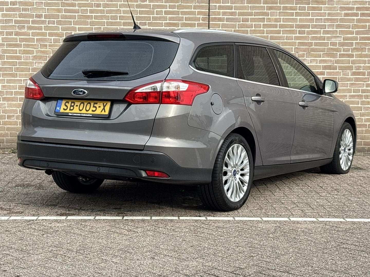 Ford Focus Wagon 1.0 EcoBoost Trend | Climate | PDC |, Auto's, Focus, Bruin, Start-stop-systeem, Bedrijf