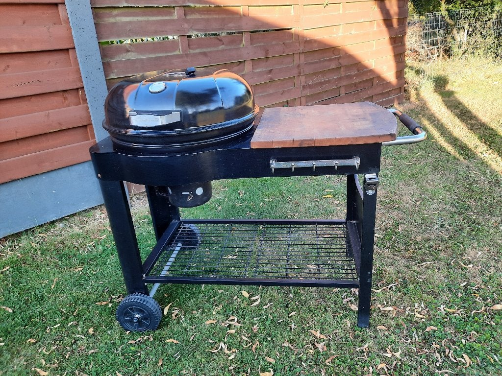 BARBECUE AU CHARBON, Enlèvement, Utilisé, TARRIGTON HOUSE