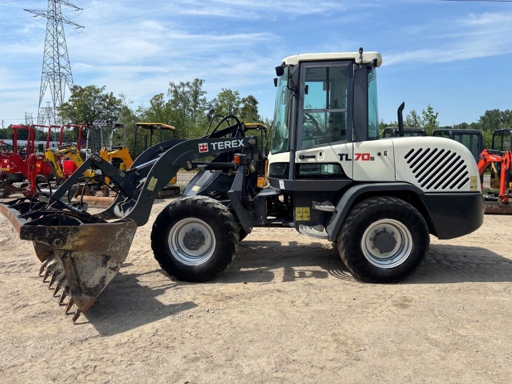 Chargeuse sur pneus pivotante Terex TL70 S, Articles professionnels, Machines & Construction | Grues & Excavatrices, Enlèvement