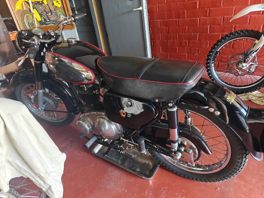 ajs 250cc  250cc  4takt model g2 plus g85 crossmodel, Motoren, Ophalen, Gebruikt