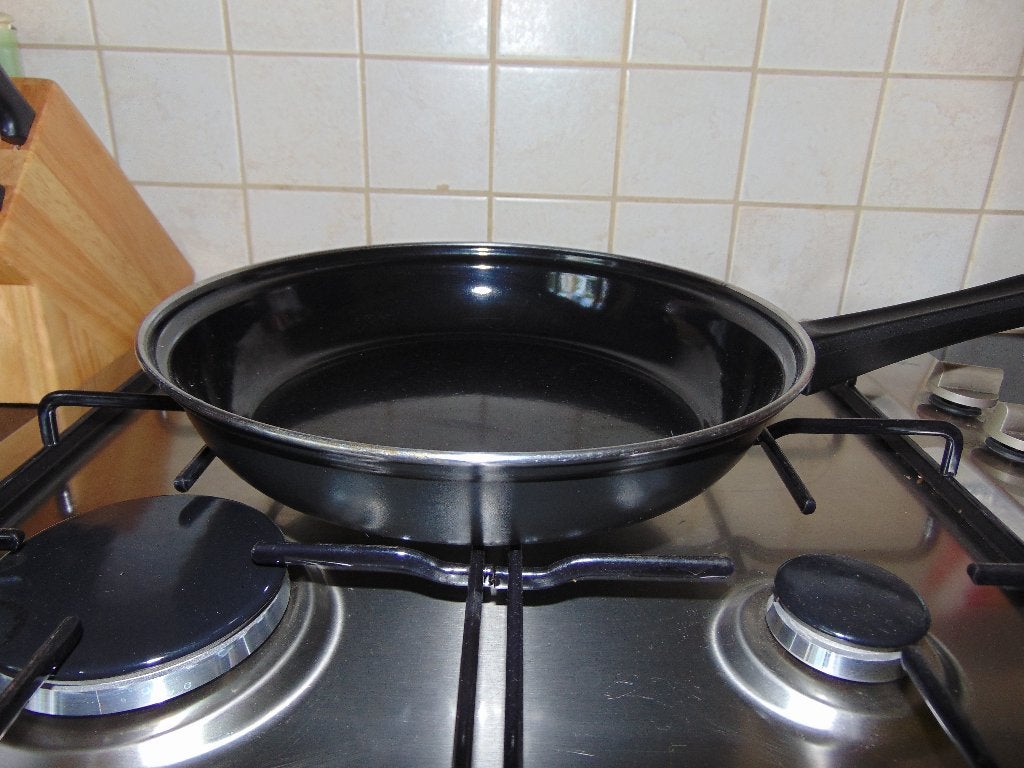 Pan 28 cm in zeer goede staat, Gebruikt, Ophalen of Verzenden, Geschikt voor inductie, Overige materialen