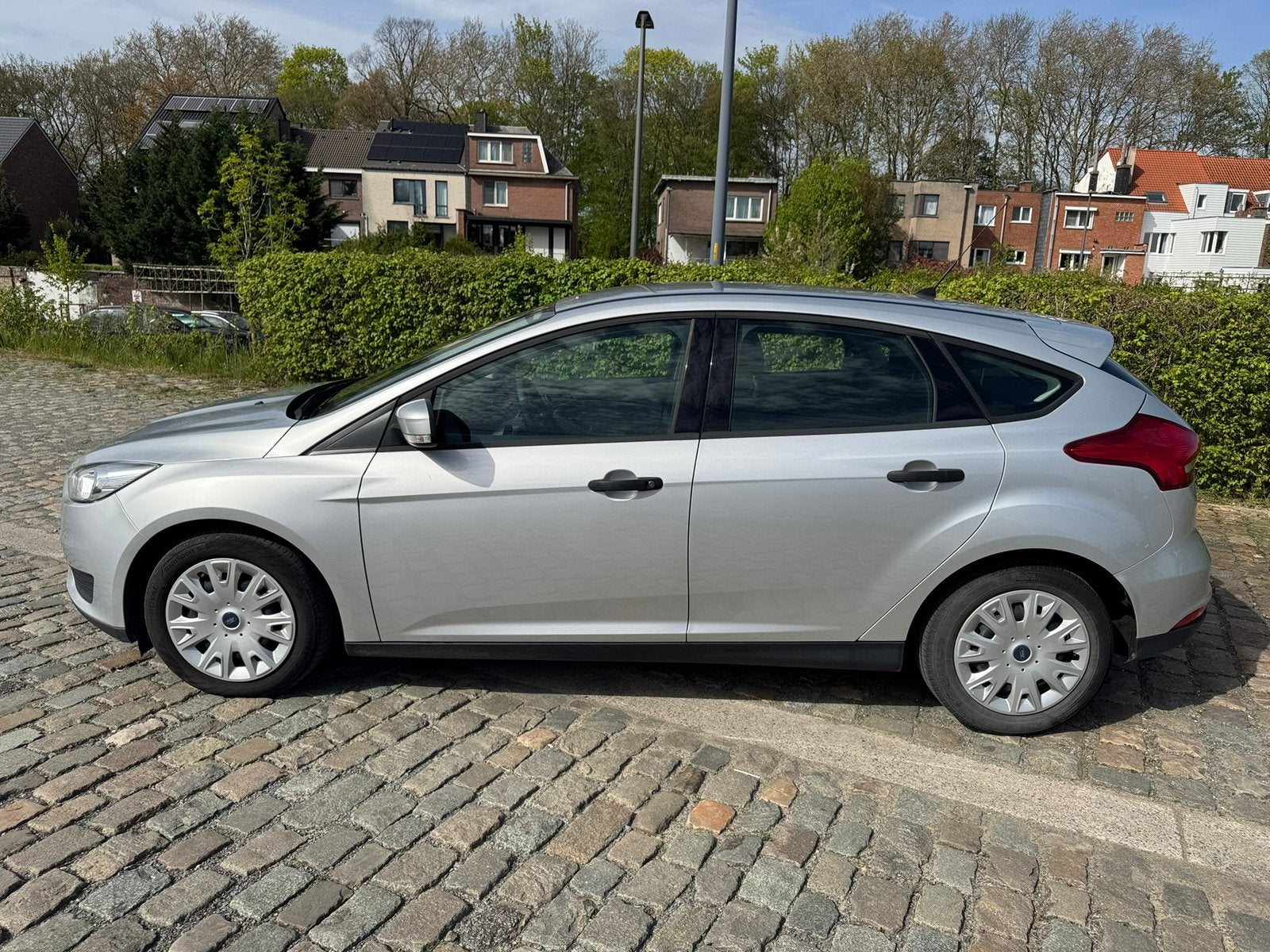 Ford Focus 1.6i 1r belangrijkste notebook Ford Euro6 2016, Auto's, Focus, 1600 cc, Bedrijf, Handgeschakeld