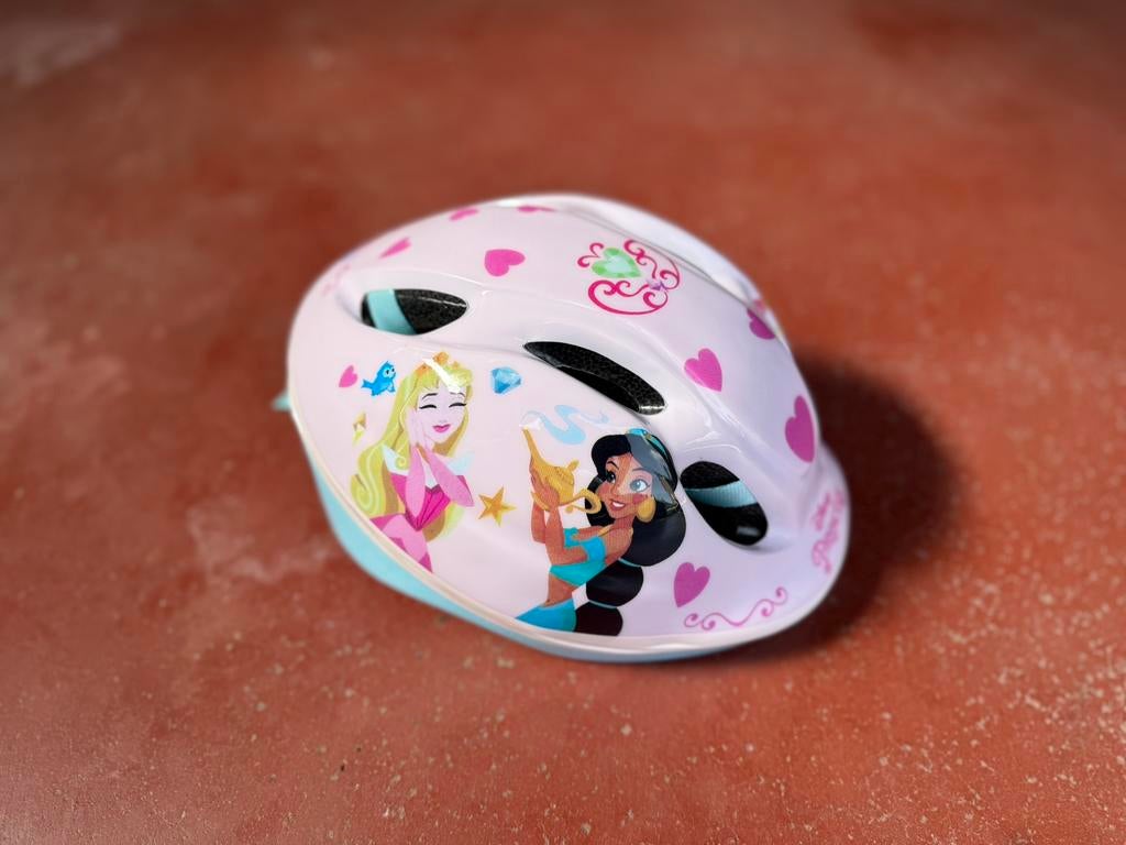 Disney princess fietshelm, Fietsen en Brommers, Ophalen, Zo goed als nieuw