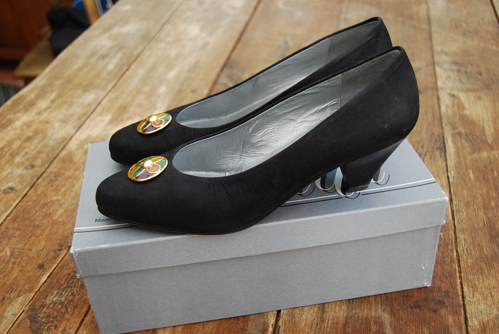 Zwarte pump - Mt. 38,5 - Italiaans leder, Kleding | Dames, Pumps, Zwart, Lilli, Ophalen of Verzenden