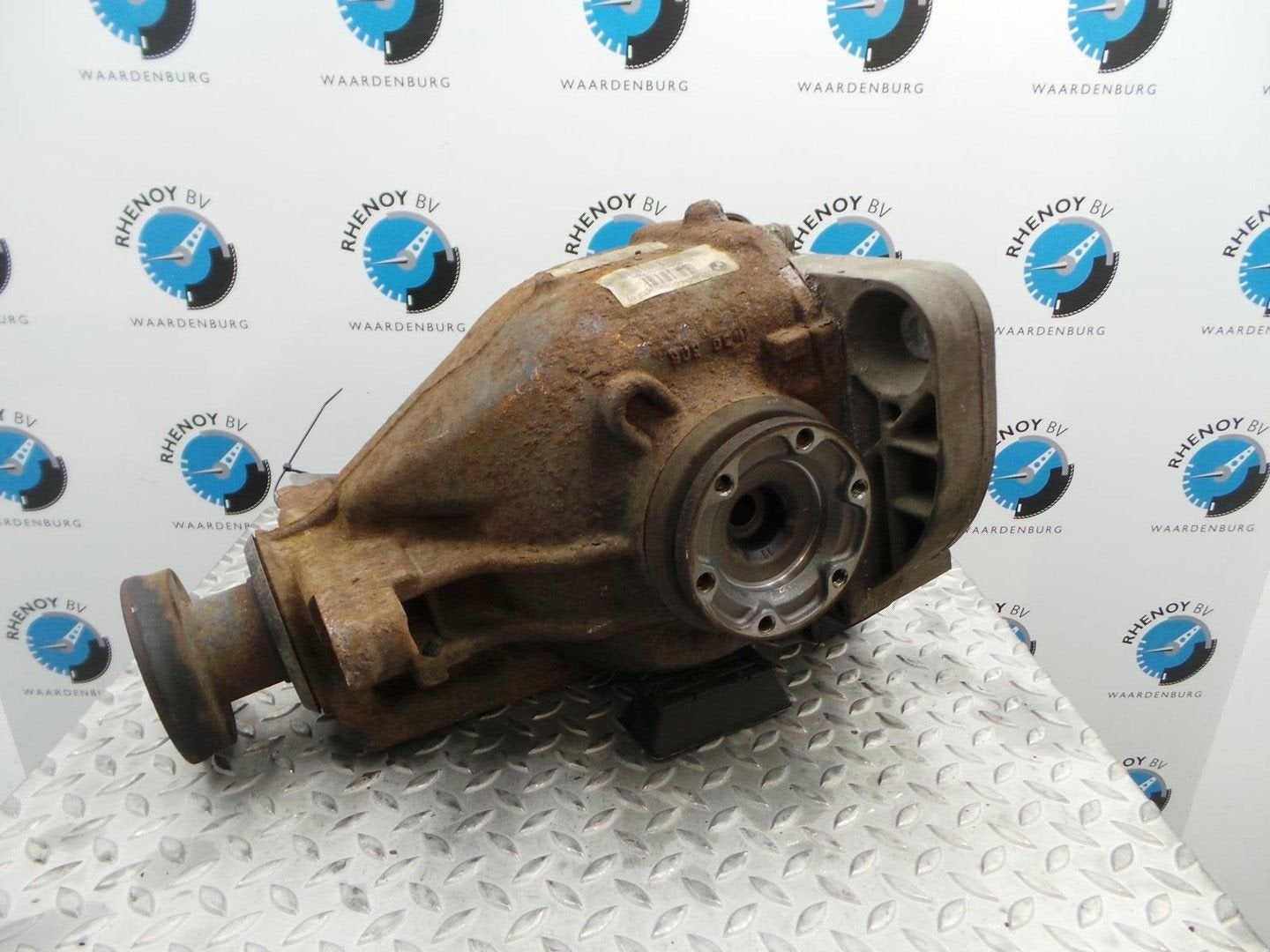 BMW 5 SERIES 530 XD AUTOMAAT DIFFERENTIEEL / CARDAN 2006, Ophalen of Verzenden, Gebruikt, Stiba lid