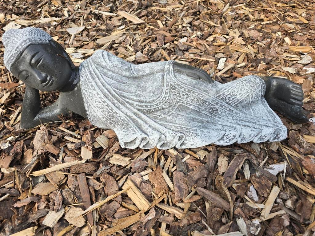 Stenen Boeddha (Siddhartha Gautama), Tuin en Terras, Ophalen