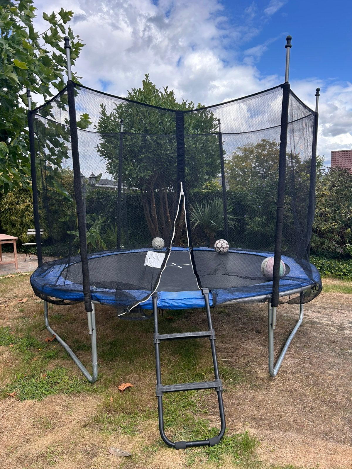 Trampoline, Ophalen, Gebruikt
