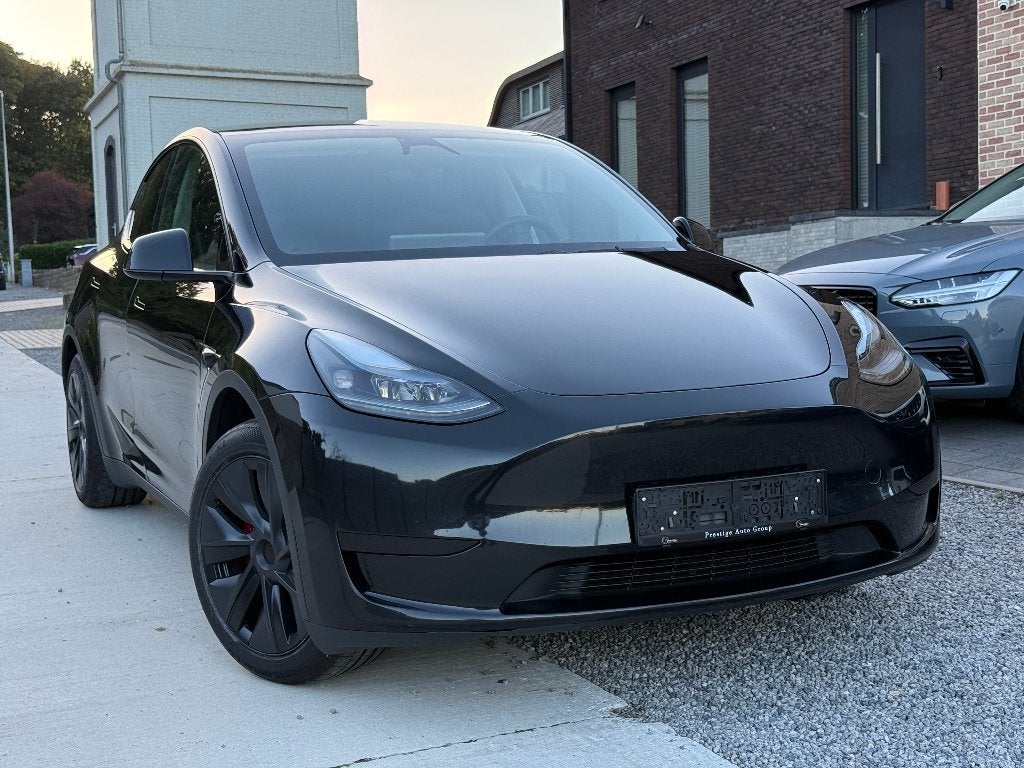 Tesla Model Y Std. Range RWD *360*Pano*Dodehoek*Keyless*ACC, Auto's, Automaat, Dealer onderhouden, Achterwielaandrijving, Zwart