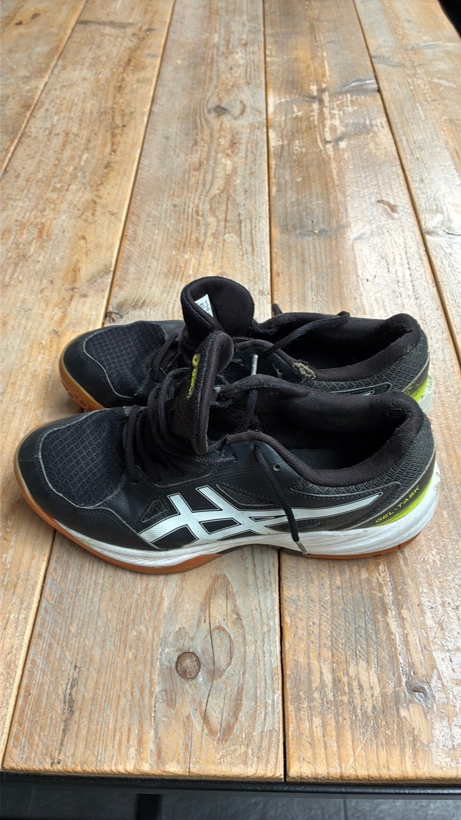 Chaussures de sport Asics Gel-Task taille 42.5 en bon état, Vêtements | Hommes, Chaussures, Enlèvement ou Envoi, Comme neuf, Chaussures de sport