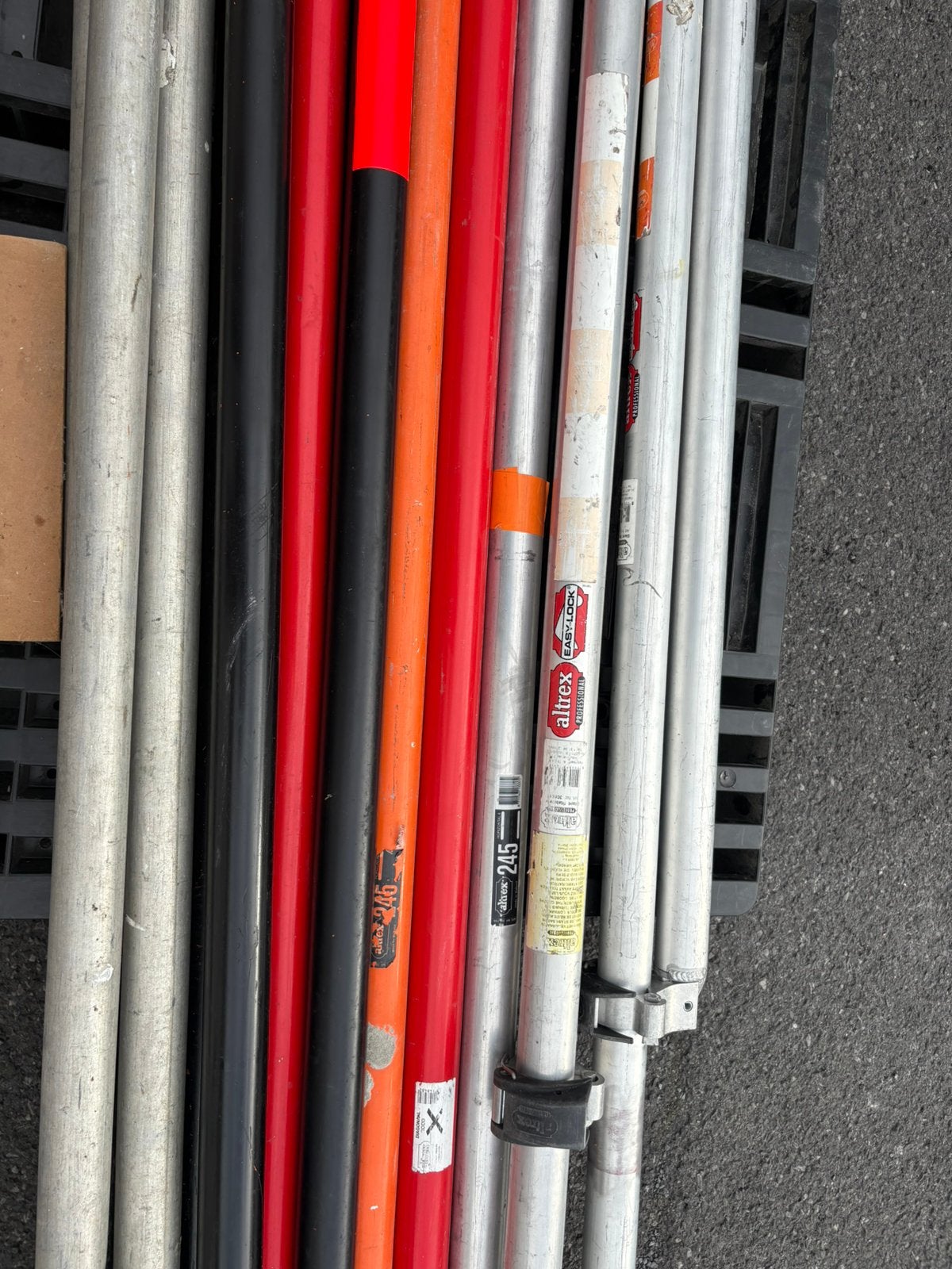 Altrex buizen gecoate 10 stuks , zogoed als nieuw, Bricolage & Construction, Échafaudages, Enlèvement, Comme neuf