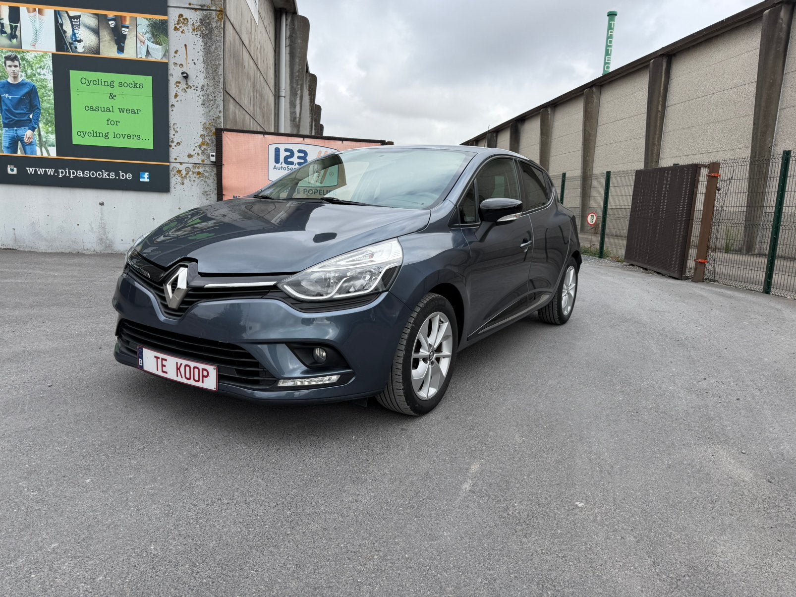Renault Clio 0.9 tce 90pk manueel, Autos, Argent ou Gris, Achat, Euro 6, Entreprise
