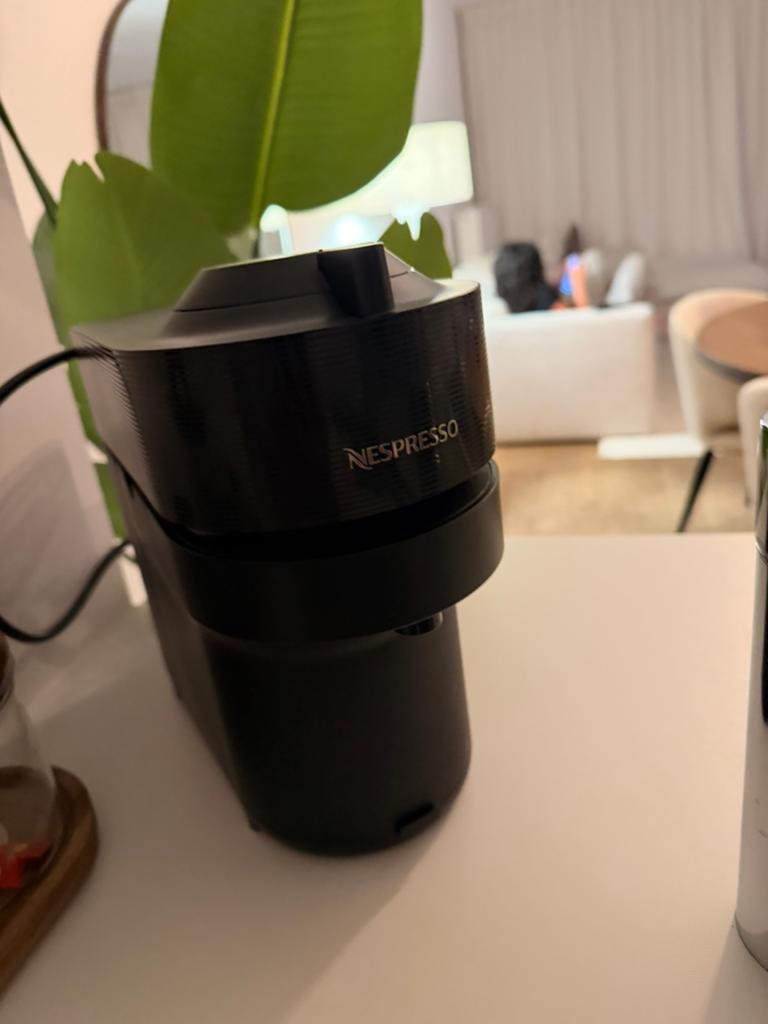 Nespresso Vertuo Pop – nieuwstaat – amper gebruikt, Elektronische apparatuur, Koffiezetapparaten, Zo goed als nieuw, Koffiemachine
