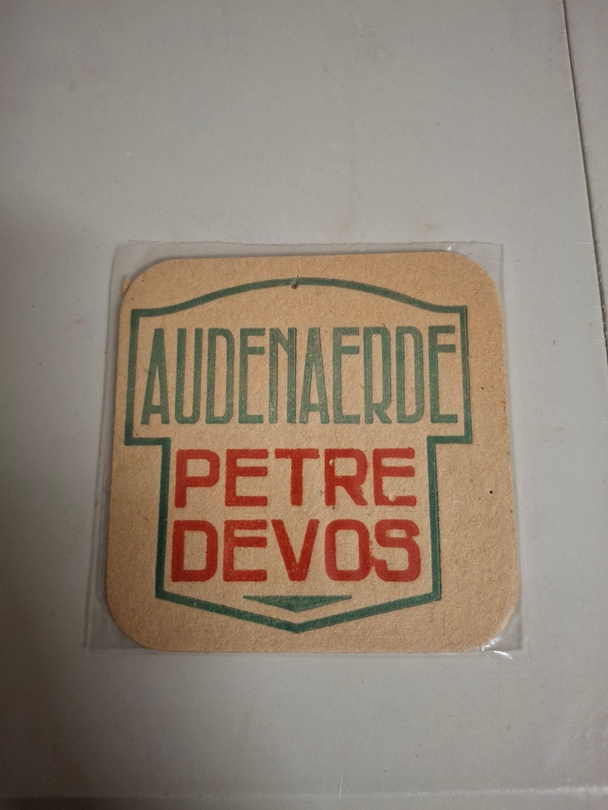 Vieux tapis à bière Petre Devos, Enlèvement ou Envoi