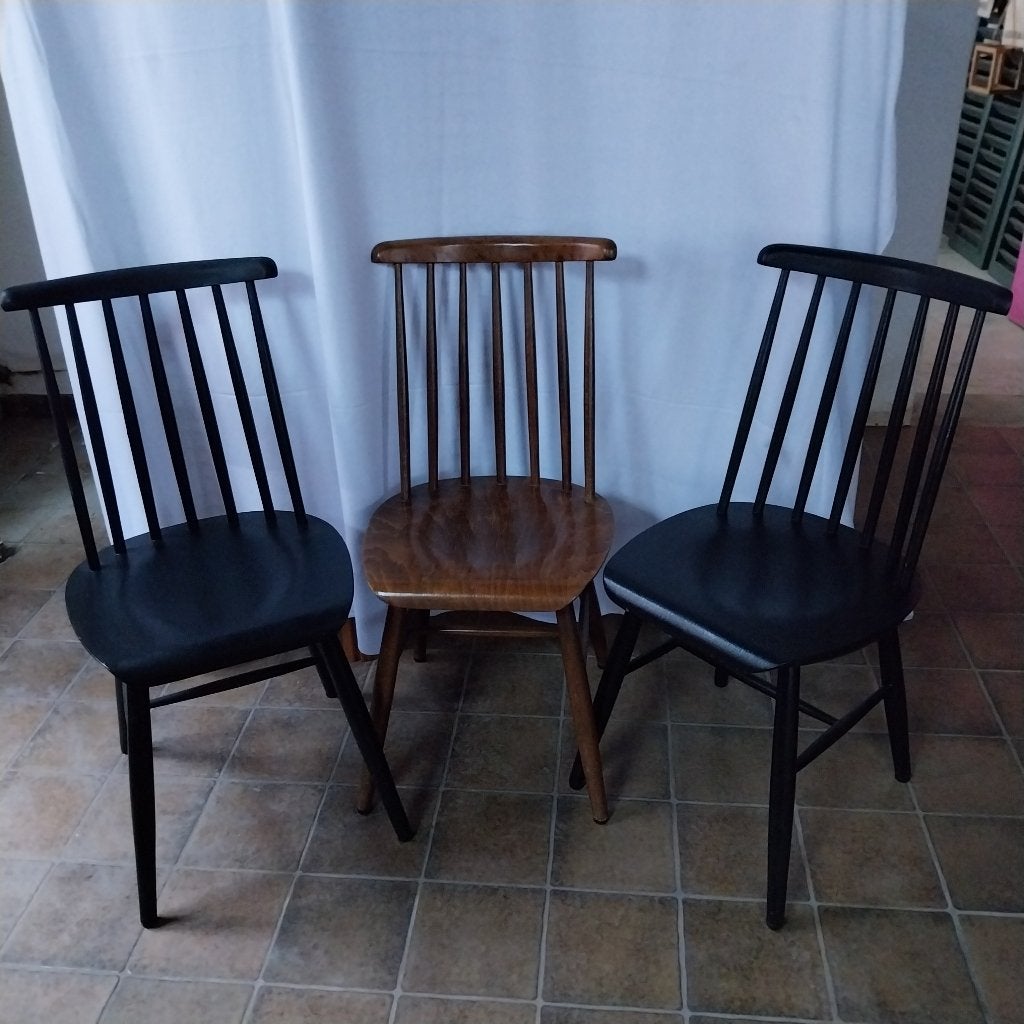 VINTAGE STOELEN aan 10 euro per stuk, Ophalen