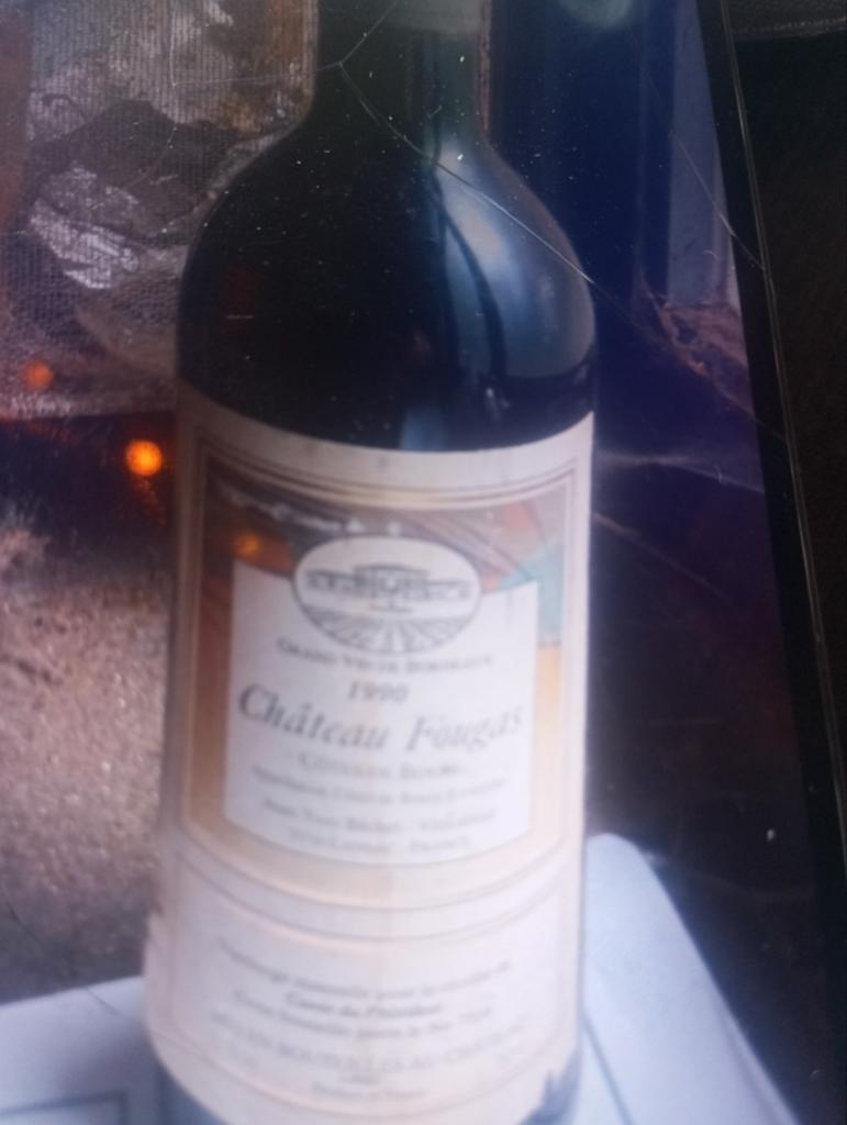 Vins 1990, Collections