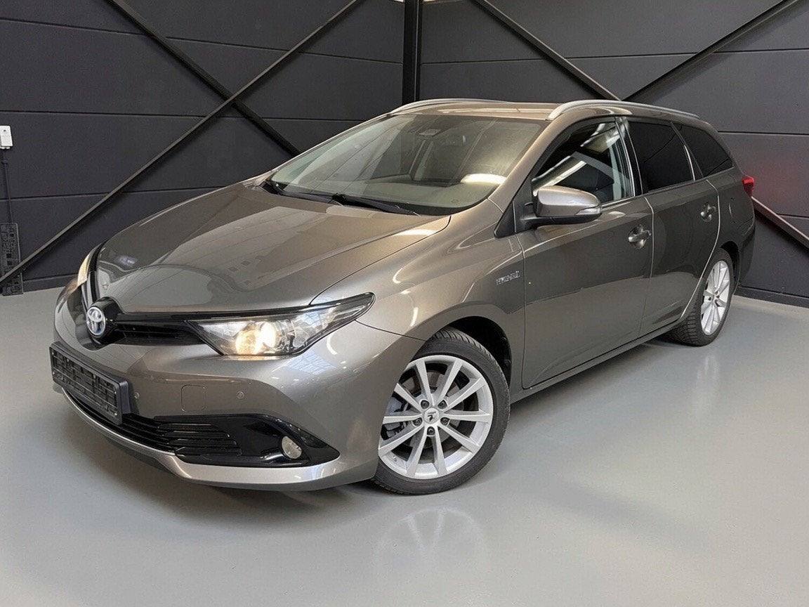 Toyota Auris 1.8 hybride automaat, bj2019, 132.000km,, Auto's, Automaat, Stof, Euro 6, Navigatiesysteem