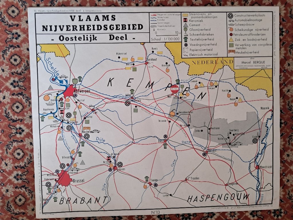 oude schoolplaat aardrijkskunde, Enlèvement