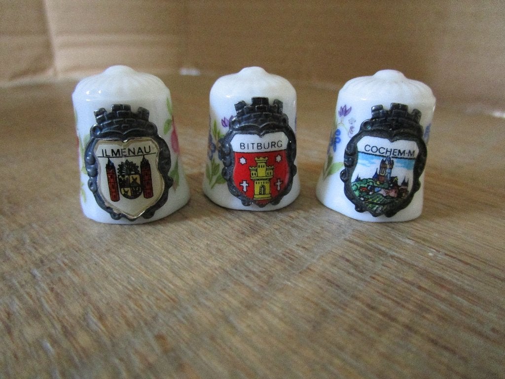 6 Vingerhoedjes Duitsland, Ophalen of Verzenden, Nieuw, Porselein