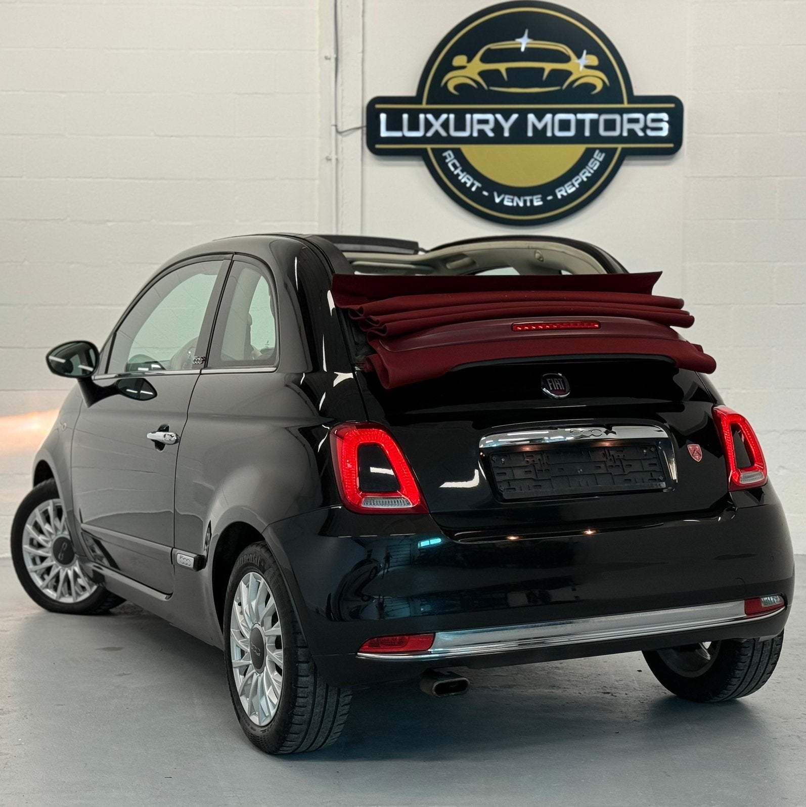 FIAT 500 CABRIOLET AUTOMATISCHE TRANSMISSIE NIEUWSTAAT CT OK, Auto's, 4 zetels, Cabriolet, Zwart, Leder