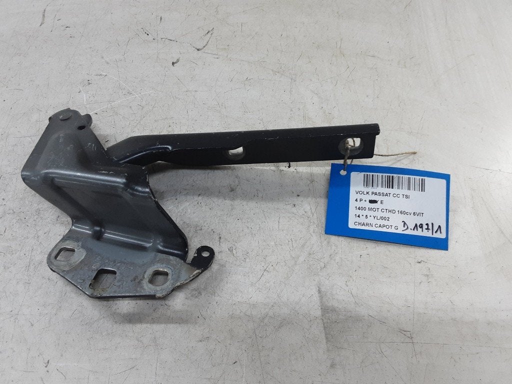 CHARNIERE DE CAPOT GAUCHE Volkswagen Passat (3C2), Autos : Pièces & Accessoires, Volkswagen, Mevr. I. Hauben, Utilisé, Rue de l'Espoir 34 34
4030  GRIVEGNÉE, BE