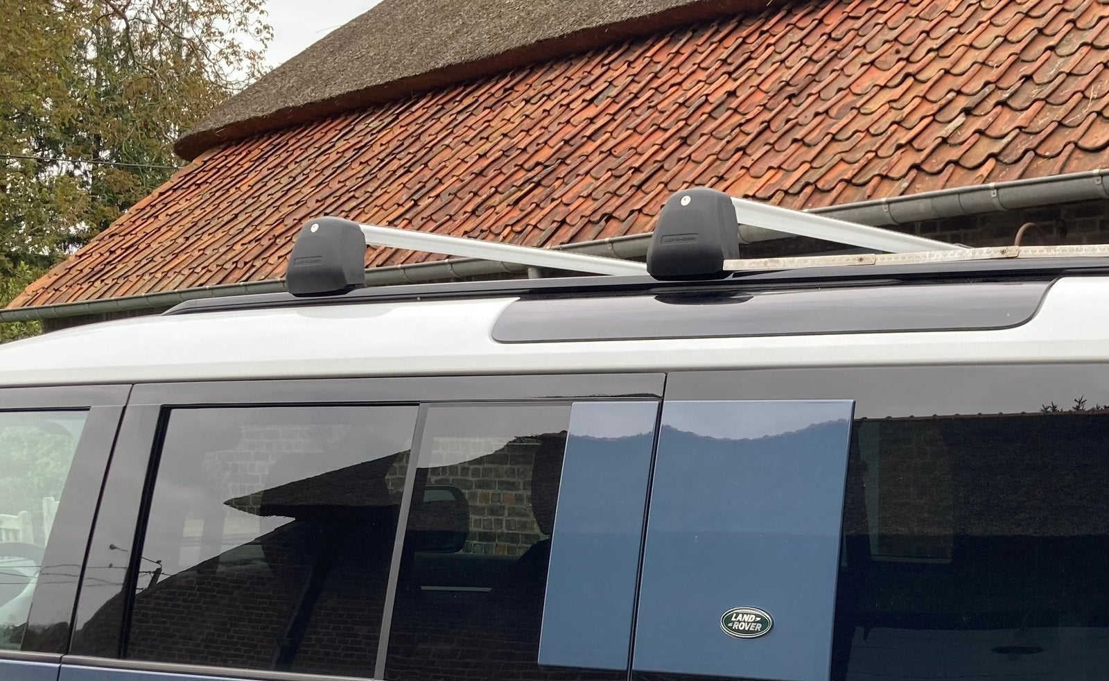 Originele dakdragers land rover defender, Ophalen, Zo goed als nieuw