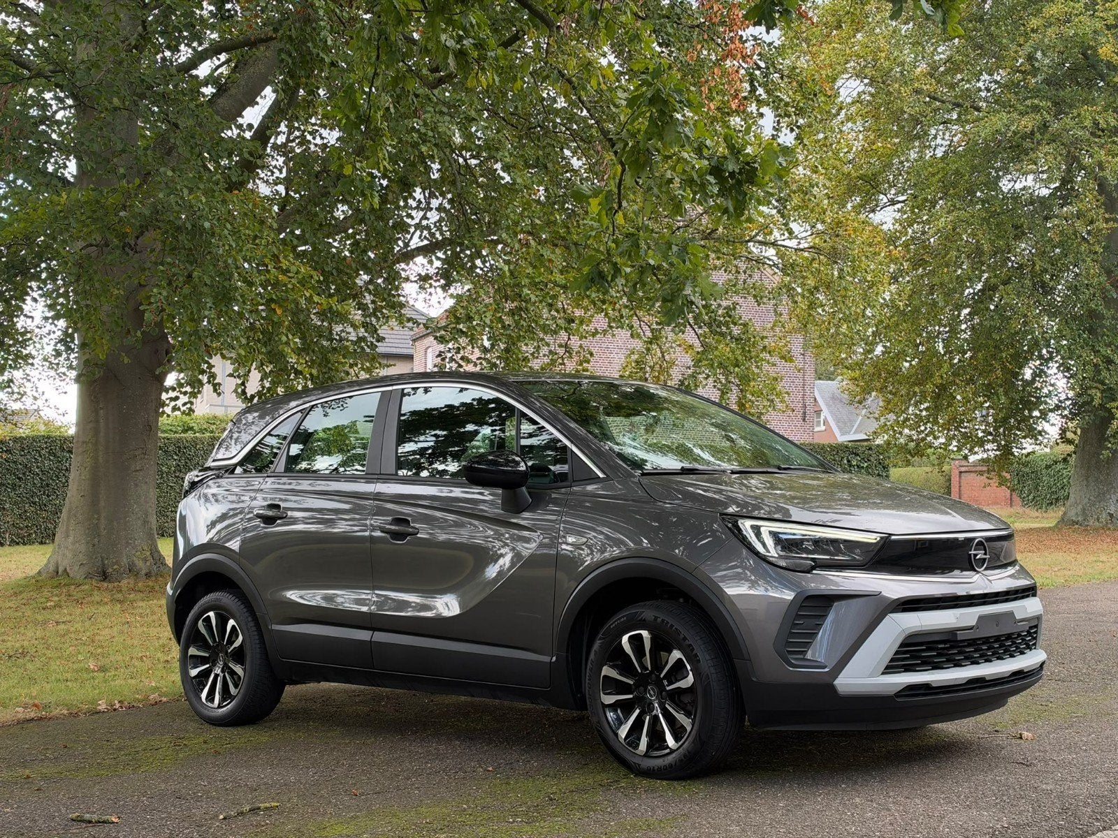 Opel Crossland 1.2 benzine turbo edition 2023, Zwart, Isofix, Zwart, Handgeschakeld