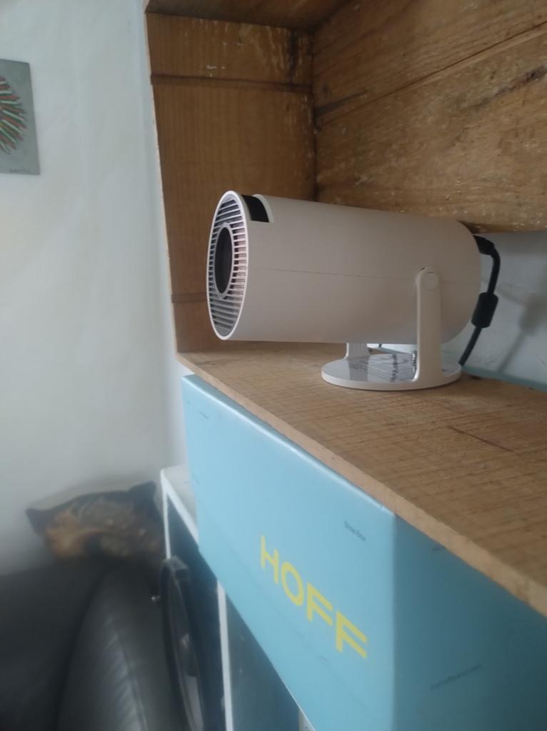 Smart projector Met Remote - En HDMI Cable., Audio, Tv en Foto, Beamers, Ophalen, Zo goed als nieuw, LED, Kanon F100 Smart Projector HDMI Usb