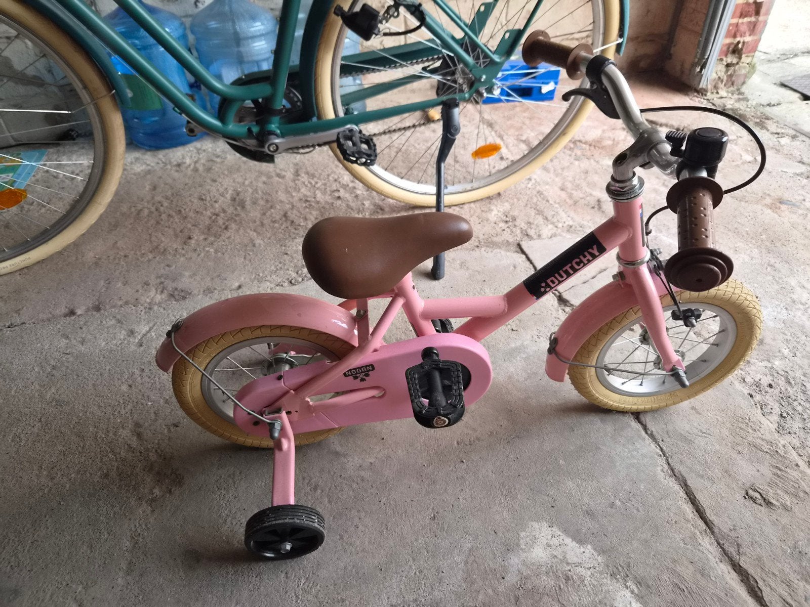 Dutchy kinderfiets 12 inch 2-4 jaar, Fietsen en Brommers, Ophalen, Zijwieltjes
