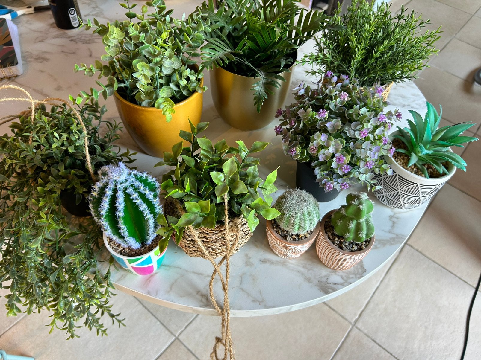 10 kunstplanten, bloempot inclusief, Huis en Inrichting, Ophalen, Zo goed als nieuw