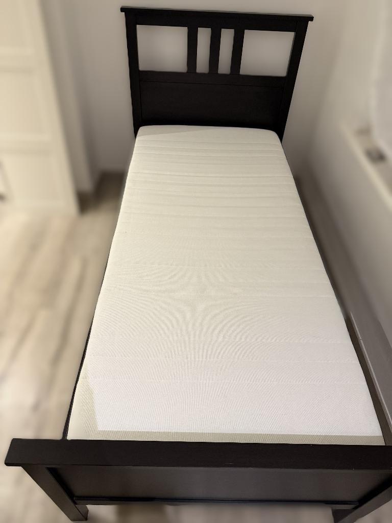 HEMNES Bed + Lattenbodem + Matras (1Pers) (90x200), Huis en Inrichting, Ophalen, 90 cm, Eenpersoons, Zwart