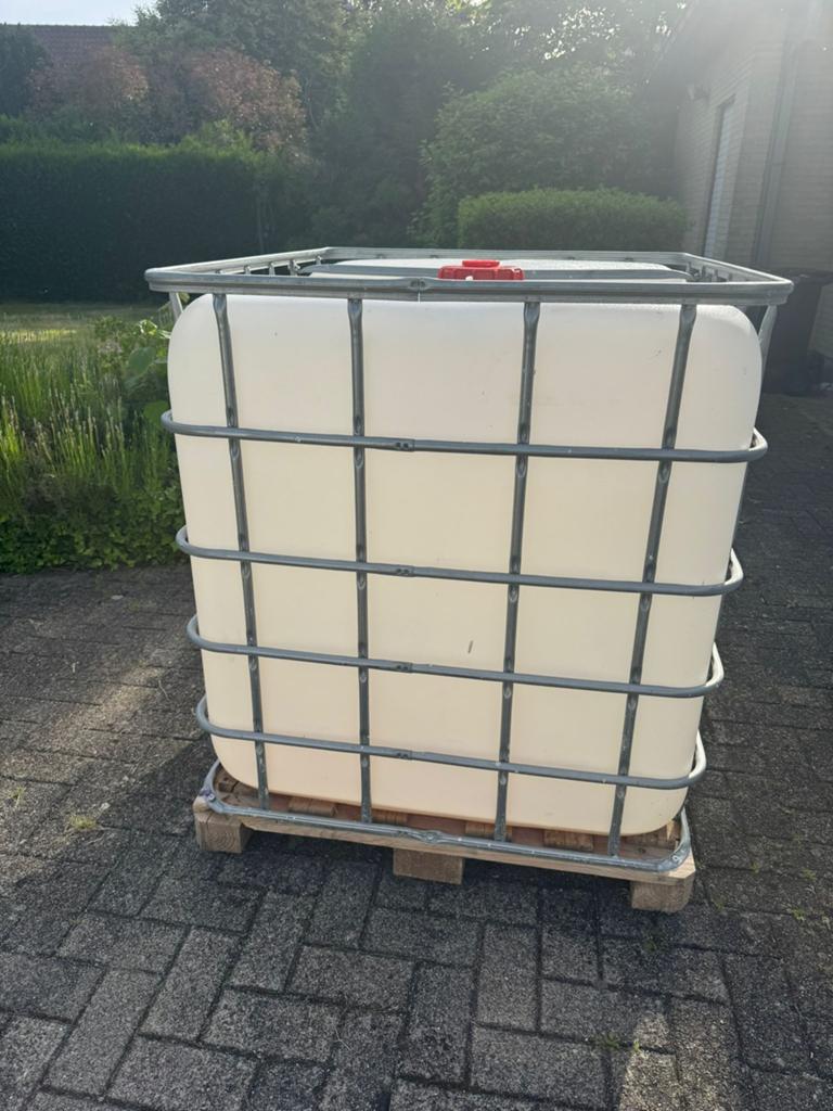 Vaat te koop er zit nog klein beetje mazout erin, Ophalen, Zo goed als nieuw