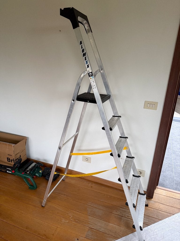 ALUMEXX trapladder met 5 treden — Recent! Slechts 40€, Doe-het-zelf en Bouw, Ophalen, Gebruikt