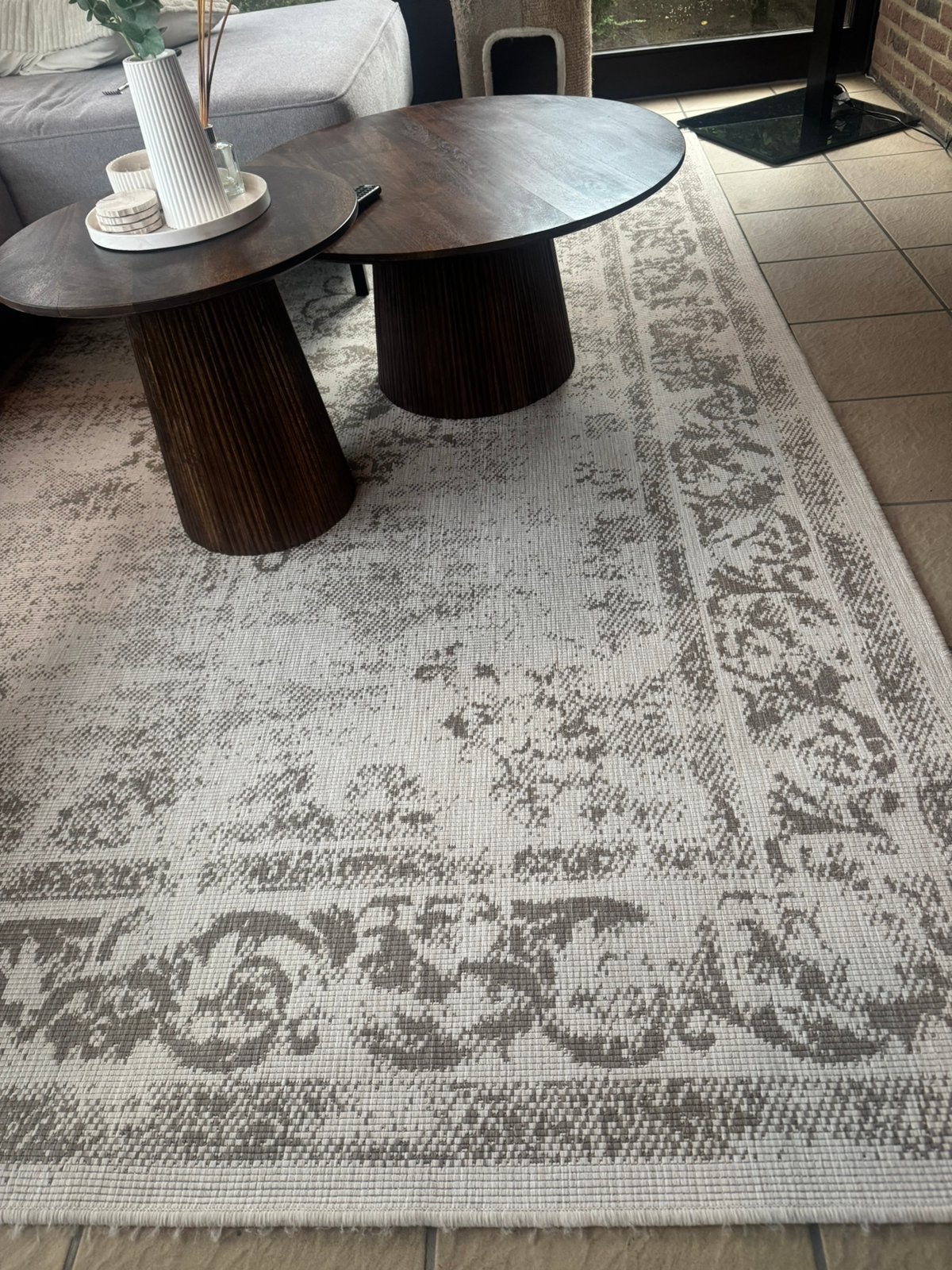 Tapijt, Huis en Inrichting, Stoffering | Tapijten en Vloerkleden, Ophalen, Zo goed als nieuw, Beige