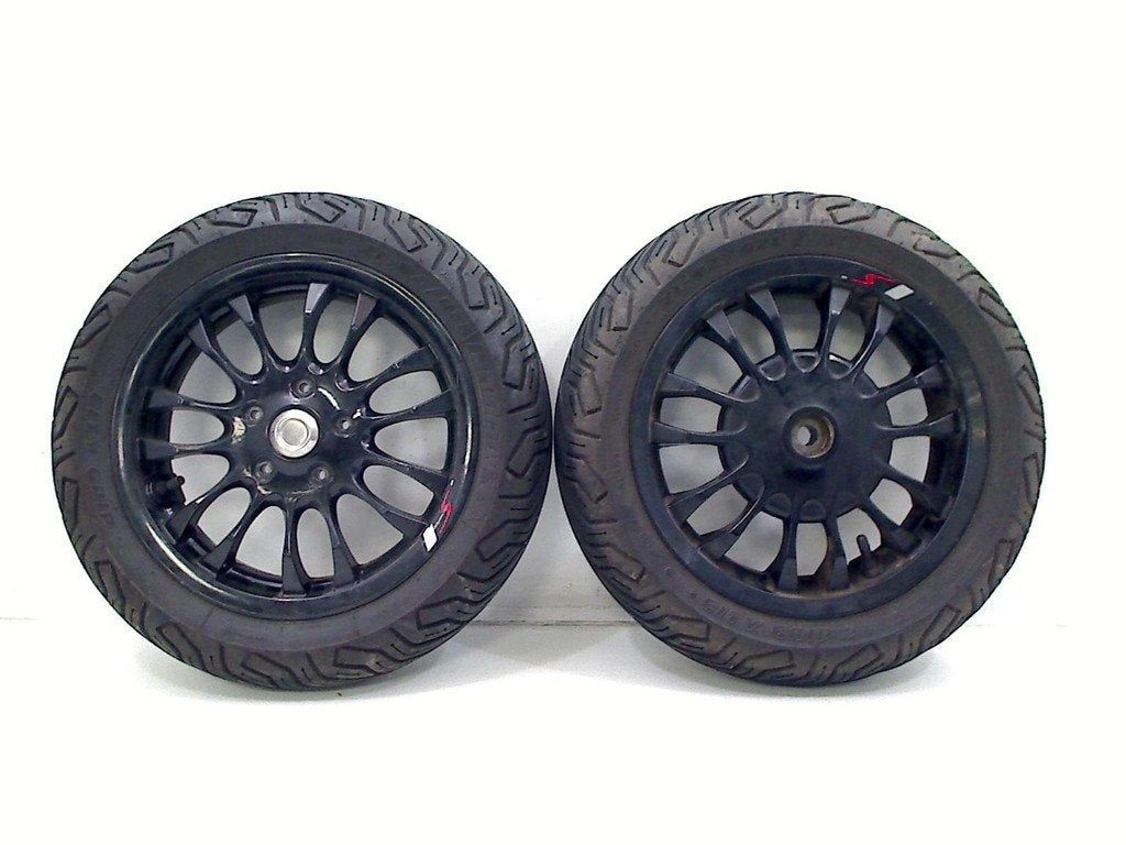 JEU DE JANTES Sprint 4T 2021-2025 (E5 iGET EMEA 50cc), Piaggio, P.J. Troelstraweg 8 8
3144 CX  MAASSLUIS, NL, Info@cama-motorparts.nl