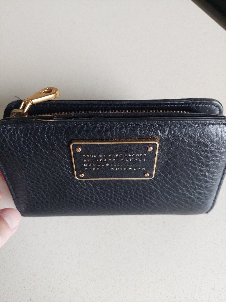 Zwarte portefeuille in leder van Marc Jacobs – bijna nieuw !, Handtassen en Accessoires, Portemonnees, Zwart, Zo goed als nieuw