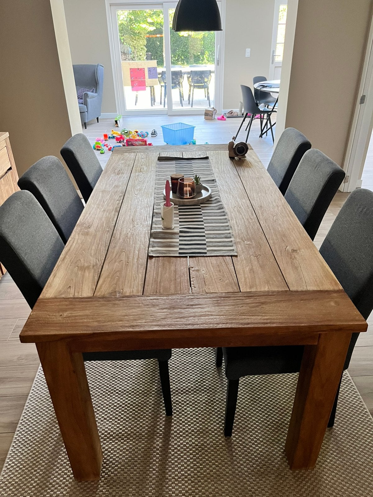 Teak eettafel te koop met vlekje, Ophalen, Zo goed als nieuw
